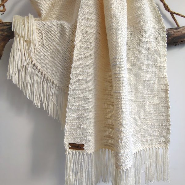 Pashmina Lihuen tejidas en telar artesanales